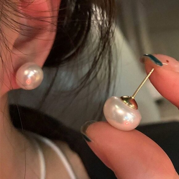White Faux Pearl Stud Earrings Flat Large Imitation High Gloss Earring - Picture 1 of 9